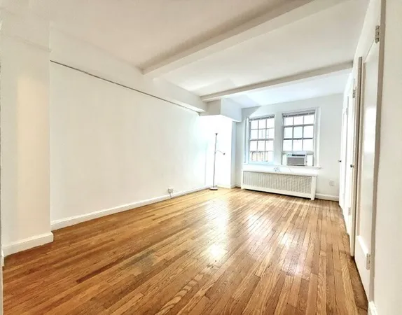 $2,500 | 304 East 41st Street, Unit 408A | Murray Hill