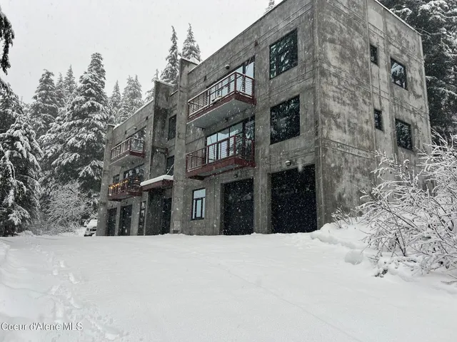 $939,000 | 677 Telemark Road, Unit 1, Sandpoint, ID 83864