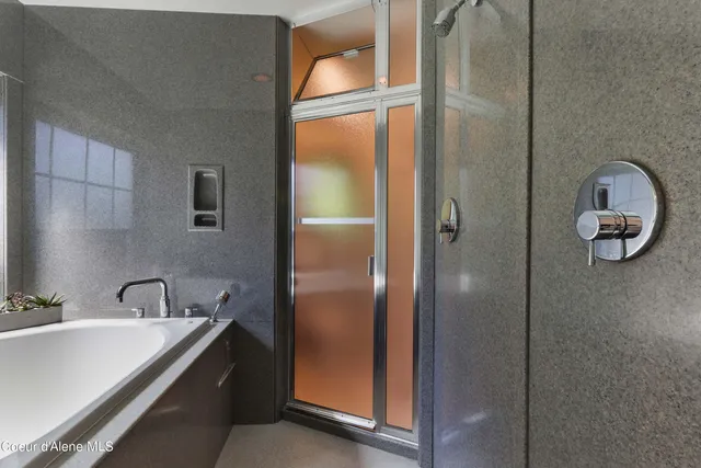 $939,000 | 677 Telemark Road, Unit 1, Sandpoint, ID 83864