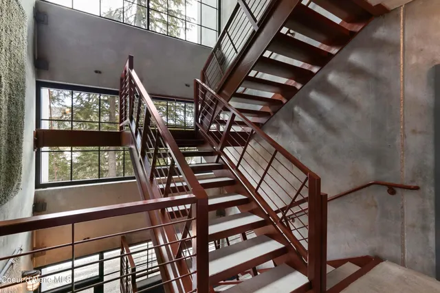 $939,000 | 677 Telemark Road, Unit 1, Sandpoint, ID 83864