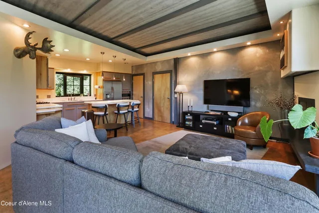 $939,000 | 677 Telemark Road, Unit 1, Sandpoint, ID 83864