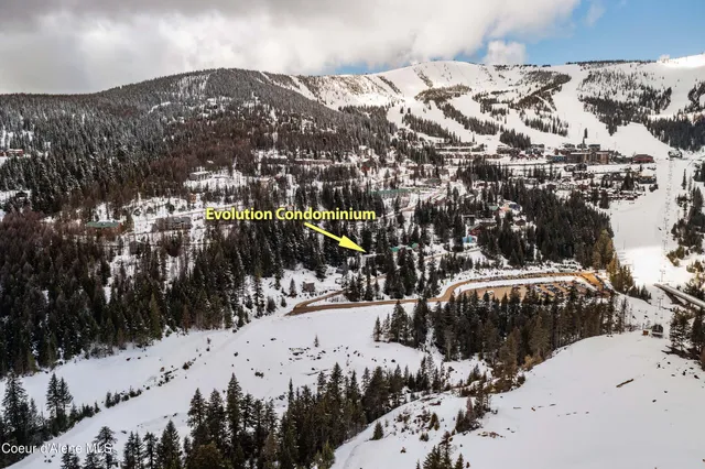 $939,000 | 677 Telemark Road, Unit 1, Sandpoint, ID 83864