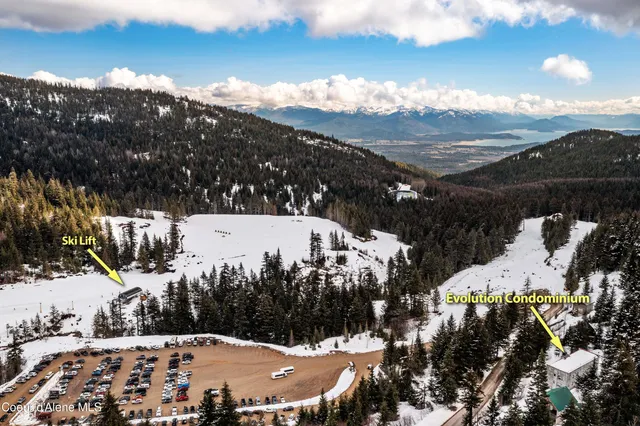 $939,000 | 677 Telemark Road, Unit 1, Sandpoint, ID 83864