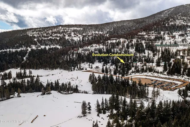 $939,000 | 677 Telemark Road, Unit 1, Sandpoint, ID 83864