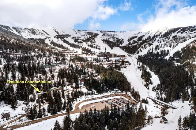 $939,000 | 677 Telemark Road, Unit 1, Sandpoint, ID 83864