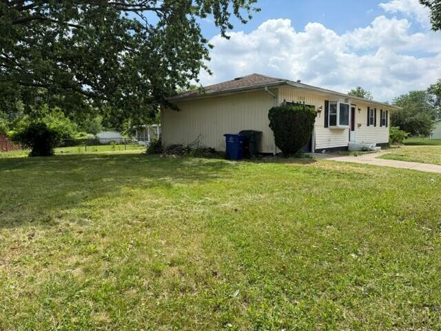 1852 Bar Harbor Road Columbus, OH 43219 - Photo 3 of 20