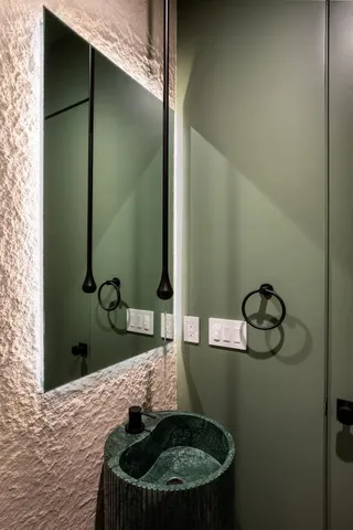 $9,385,000 | 1866 Valparaiso Avenue, Menlo Park, CA 94025