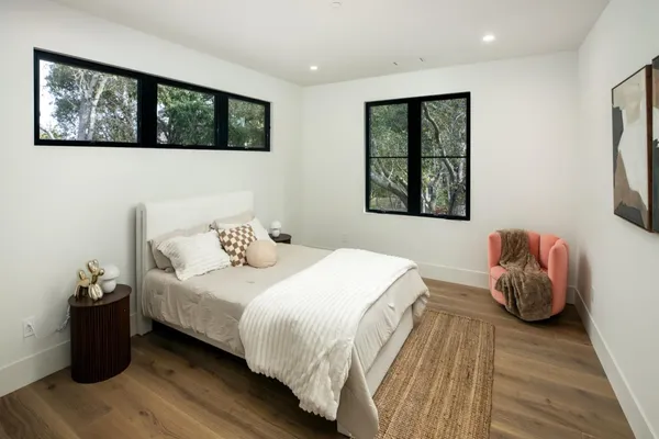$8,800,000 | 1866 Valparaiso Avenue, Menlo Park, CA 94025