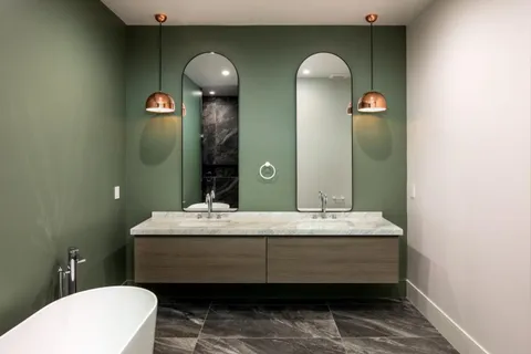 $9,385,000 | 1866 Valparaiso Avenue, Menlo Park, CA 94025