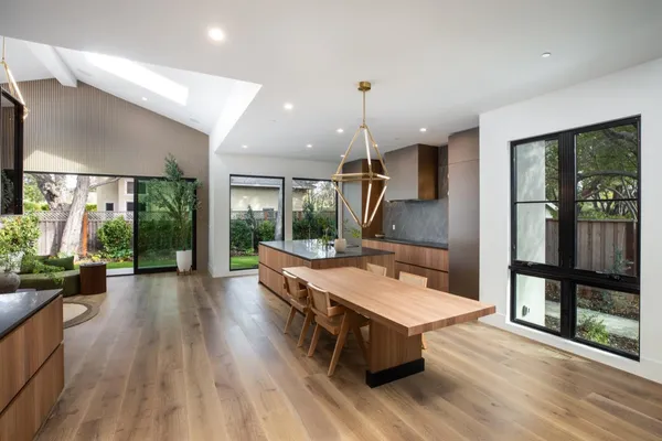 $8,800,000 | 1866 Valparaiso Avenue, Menlo Park, CA 94025