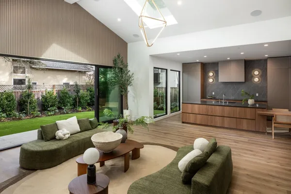 $8,800,000 | 1866 Valparaiso Avenue, Menlo Park, CA 94025