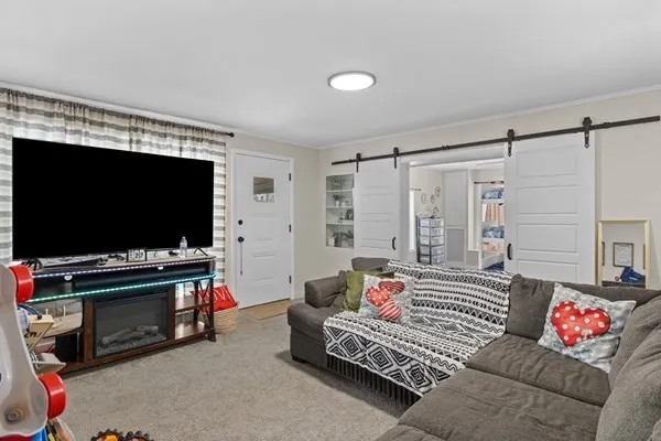 $1,500,000 | 140 Hamilton Street, Southbridge, MA 01550