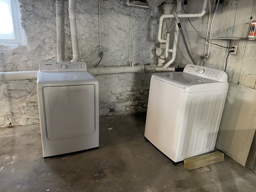 6 Brattle Street Worcester, MA 01606 - Photo 20 of 20 a utility room with dryer and washer