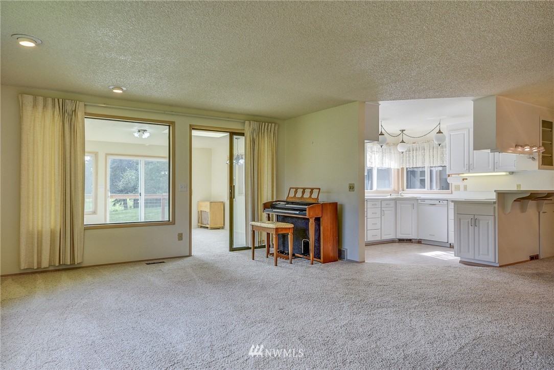 30236 State Rte 20 Oak Harbor, WA 98277 - Photo 9 of 24 Gallery Image 9