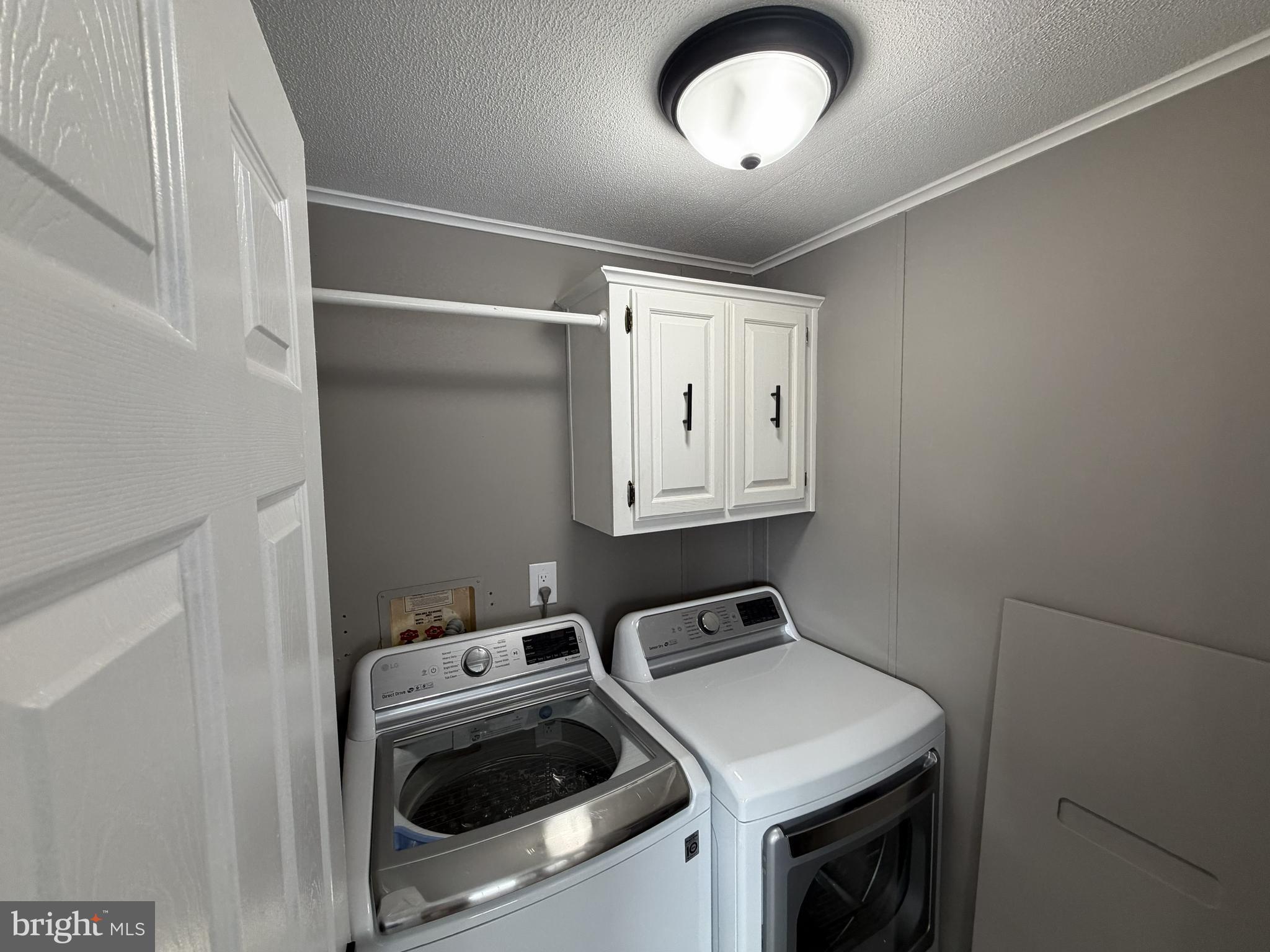 135 Cowhide Circle Middle River, MD 21220 - Photo 7 of 11 a utility room with dryer and washer