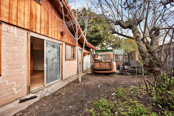 a front view of a house with garage