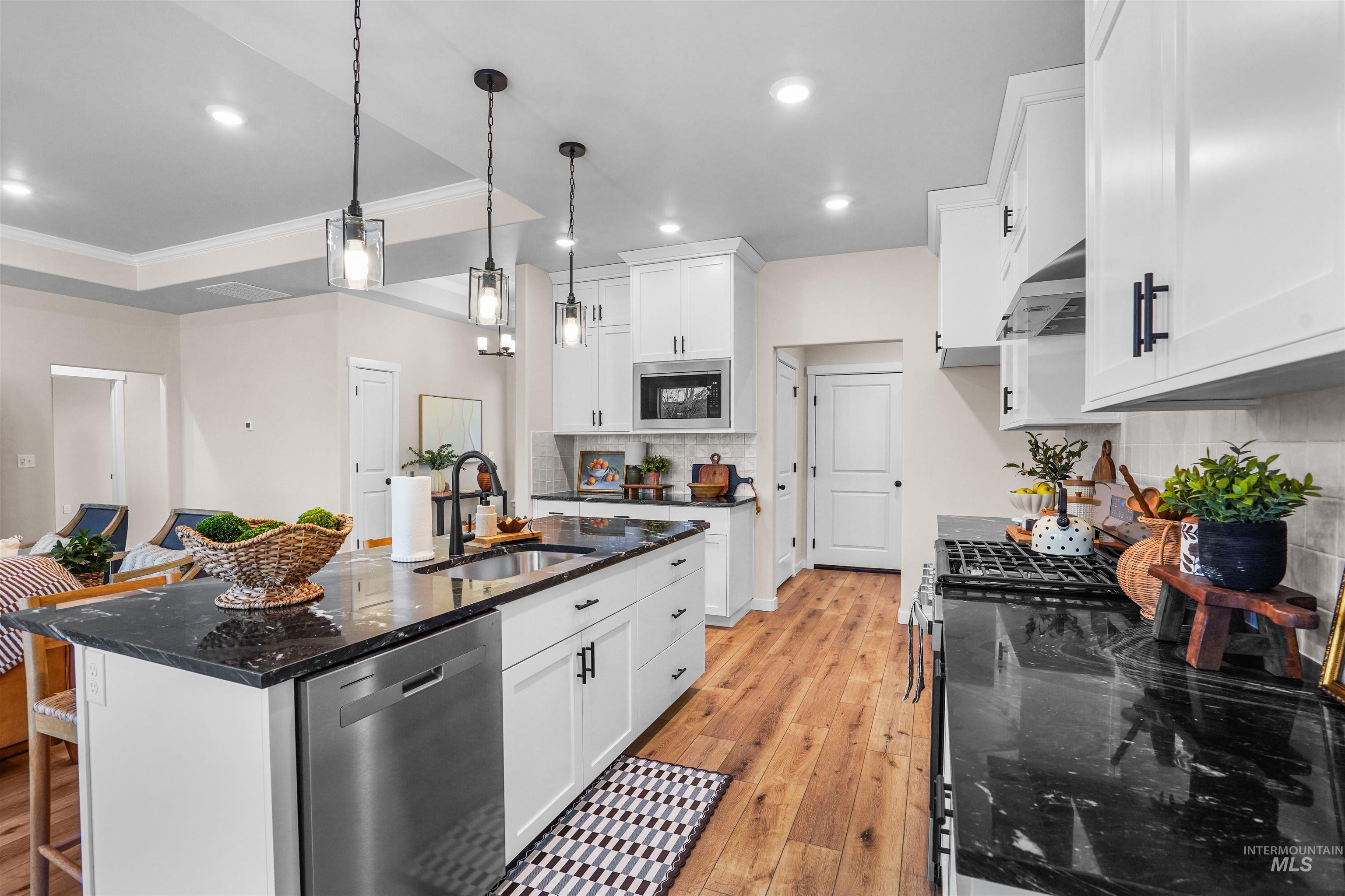 1215 Cooper Street Rupert, ID 83350 - Photo 4 of 31