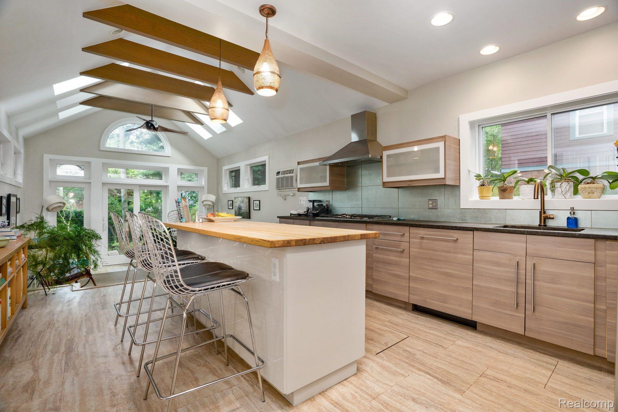 18 Sylvan Avenue Pleasant Ridge, MI 48069 - Photo 13 of 56 Stunning chef’s kitchen with cathedral ceiling