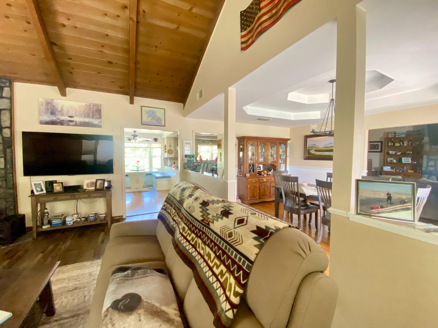 5012 Ustick Road Modesto, CA 95358 - Photo 19 of 26 a living room with furniture and a flat screen tv