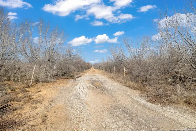 $510,000 | 11211 Fm 2779, Moore, TX 78057