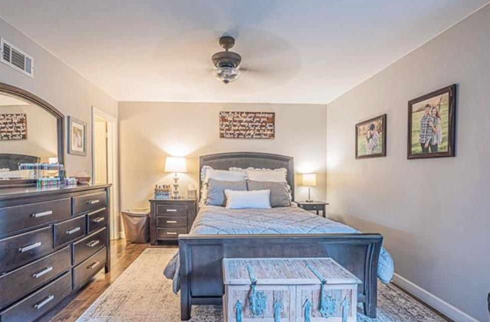 1025 June Road, Unit 6 Memphis, TN 38119 - Photo 11 of 19 Gallery Image 11