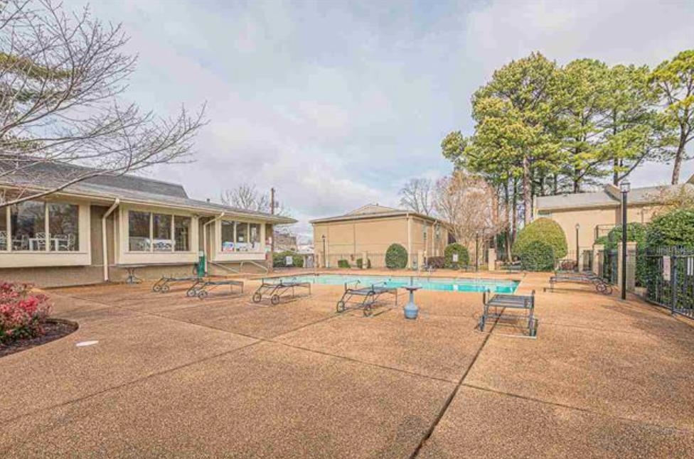 1025 June Road, Unit 6 Memphis, TN 38119 - Photo 18 of 19 Gallery Image 18