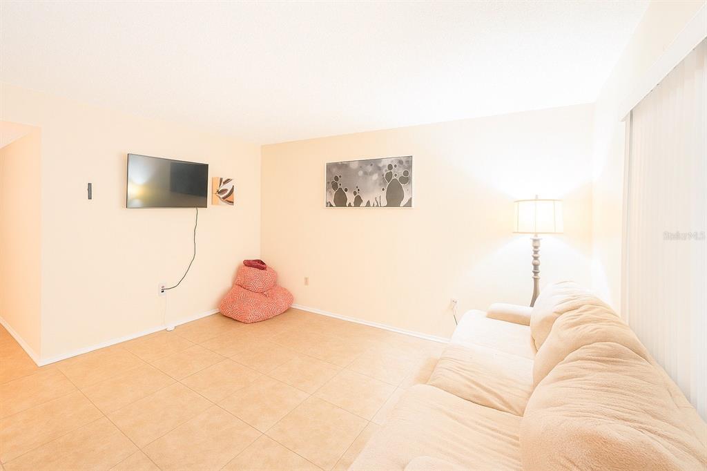 1444 Ridge Lake Court Lakeland, FL 33801 - Photo 6 of 13