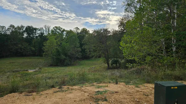 $250,000 | 8 Aberdeen Drive, Ona, WV 25545