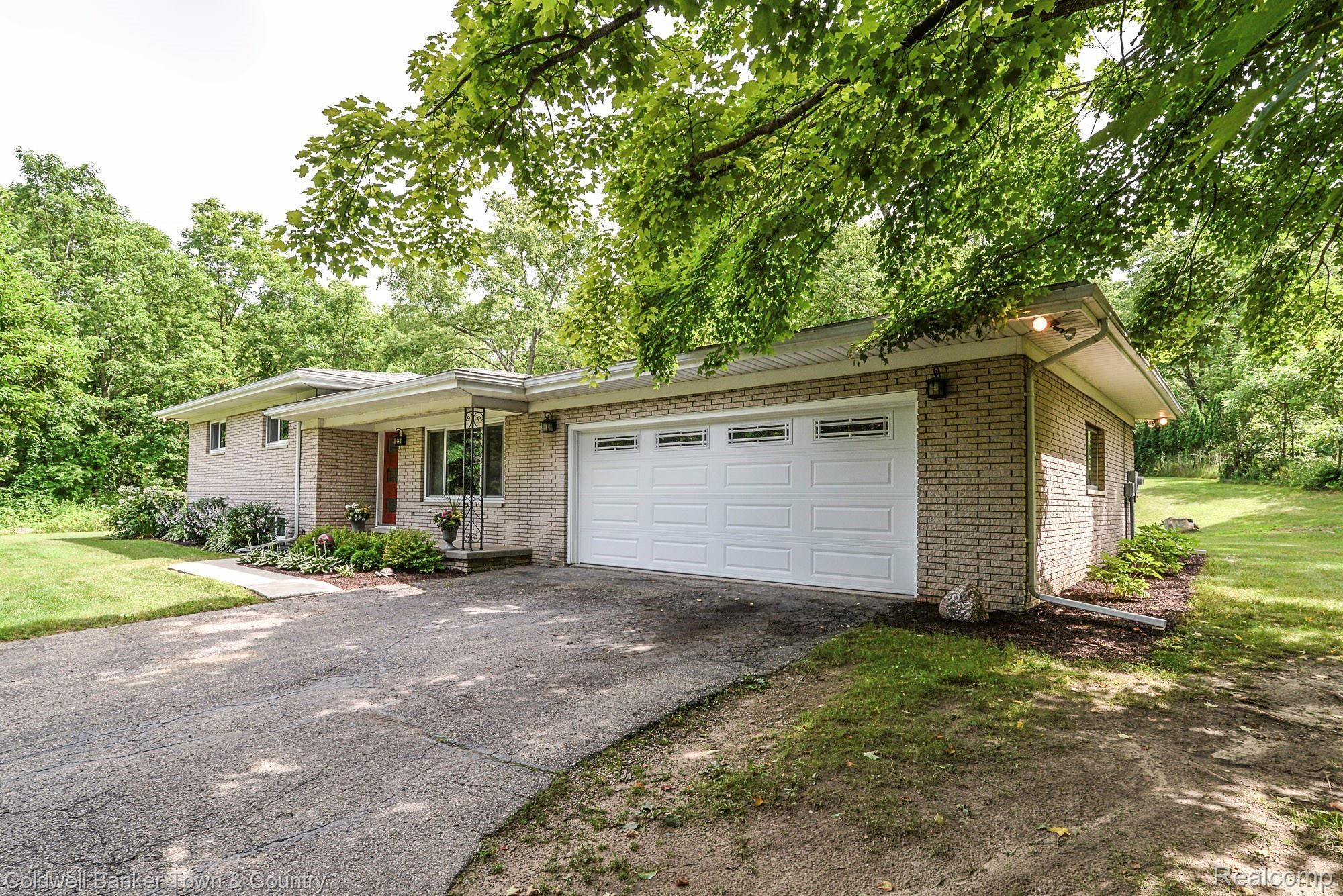 12318 White Lake Road Fenton, MI 48430 - Photo 35 of 42 DSC_4432.jpg