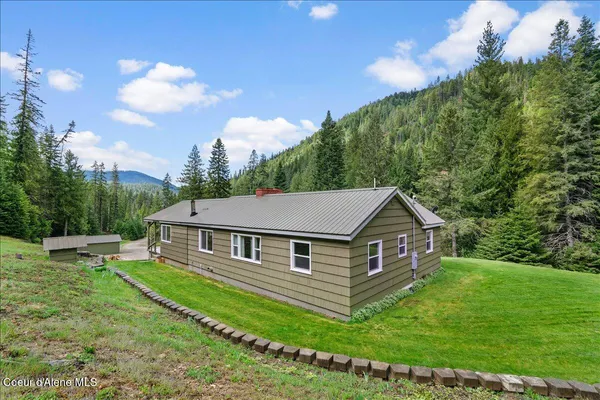 $585,000 | 2122 Nine Mile Road, Unit B, Wallace, ID 83873