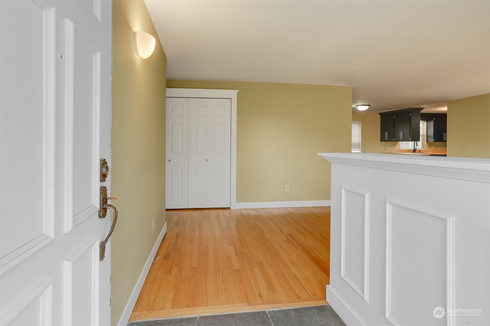 12446 155th Avenue Southeast Renton, WA 98059 - Photo 3 of 38 Gallery Image 3