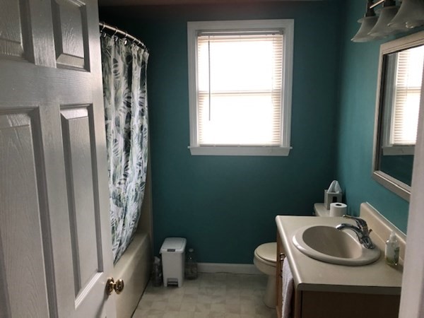 21 Old Road Dracut, MA 01826 - Photo 7 of 15 Gallery Image 7
