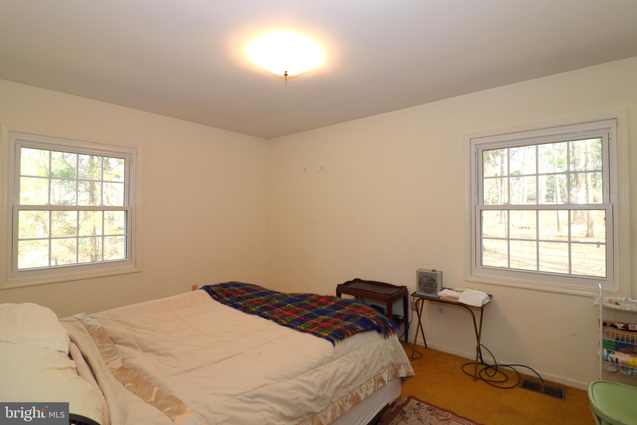 9305 Lees Ridge Road Warrenton, VA 20186 - Photo 12 of 40 Primary bedroom
