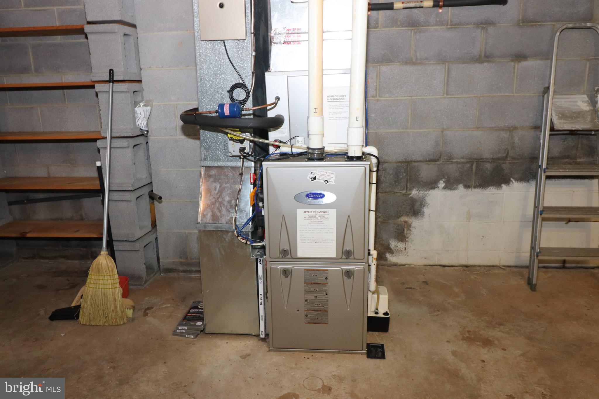 9305 Lees Ridge Road Warrenton, VA 20186 - Photo 24 of 40 LP Gas Furnace with Central A/C