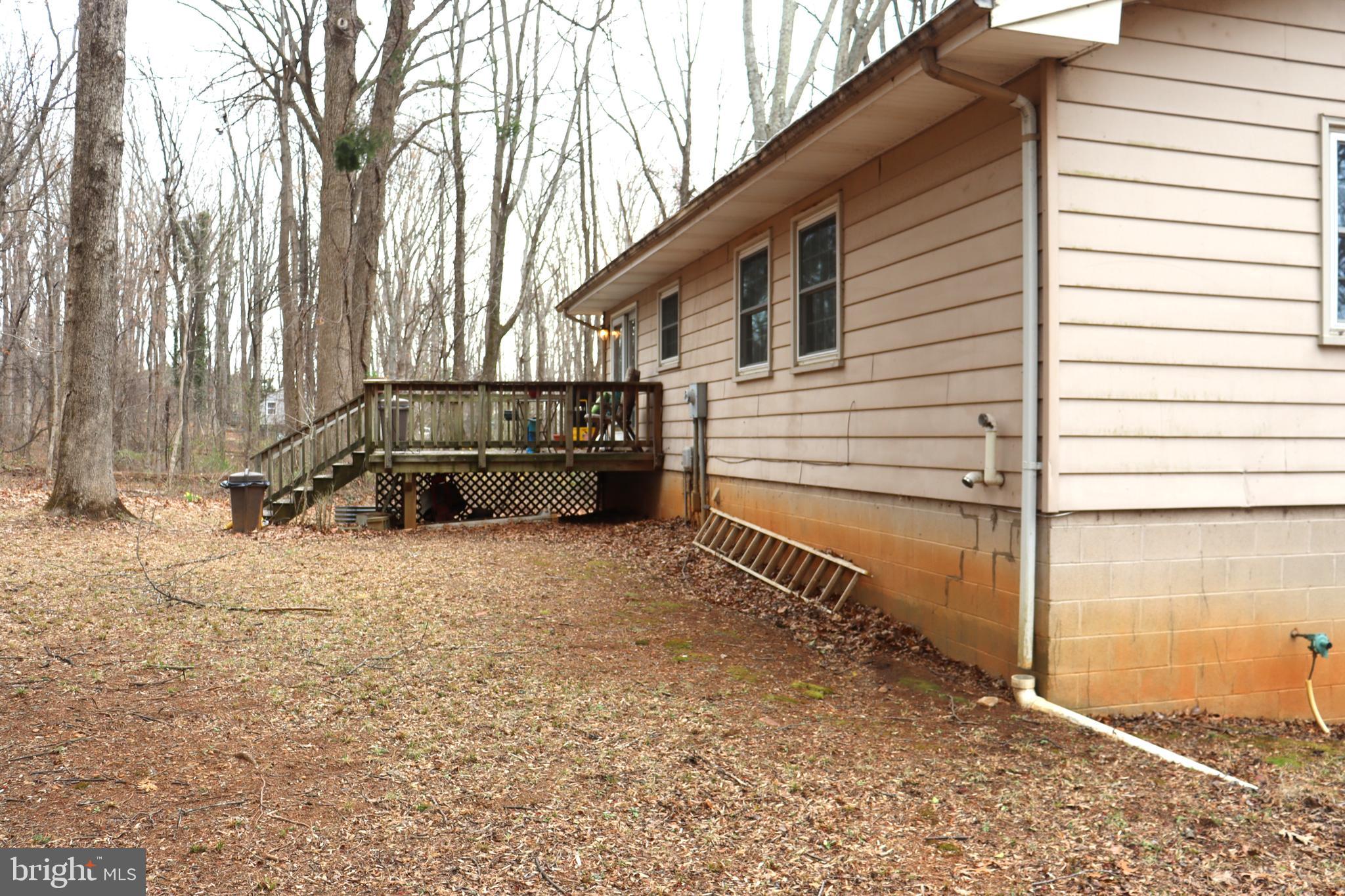 9305 Lees Ridge Road Warrenton, VA 20186 - Photo 30 of 40 Rear of home