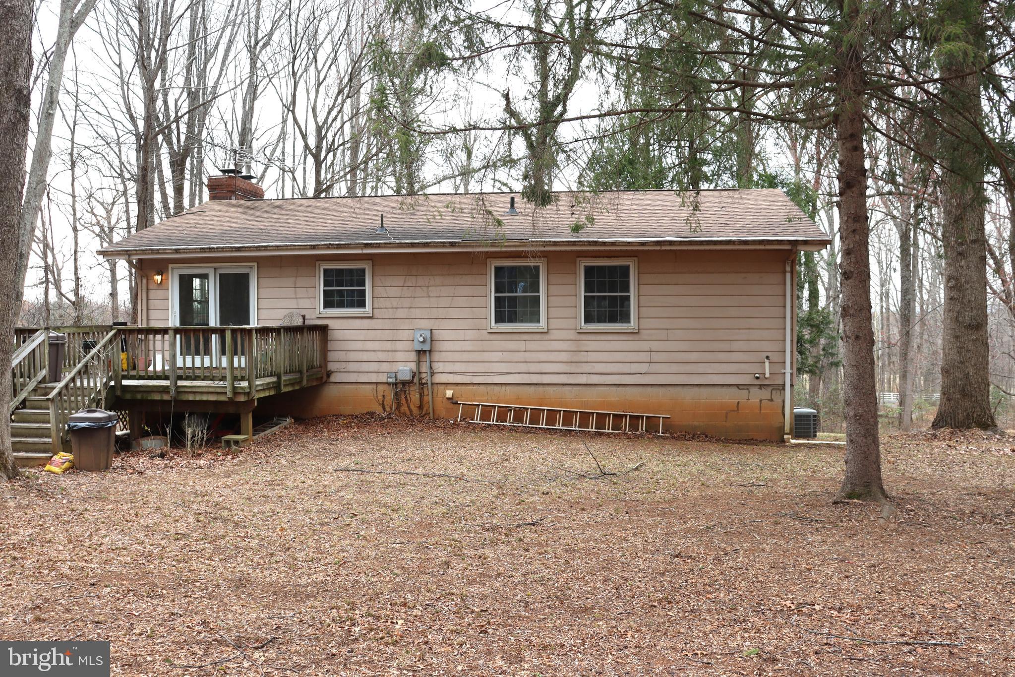 9305 Lees Ridge Road Warrenton, VA 20186 - Photo 31 of 40 Rear of home
