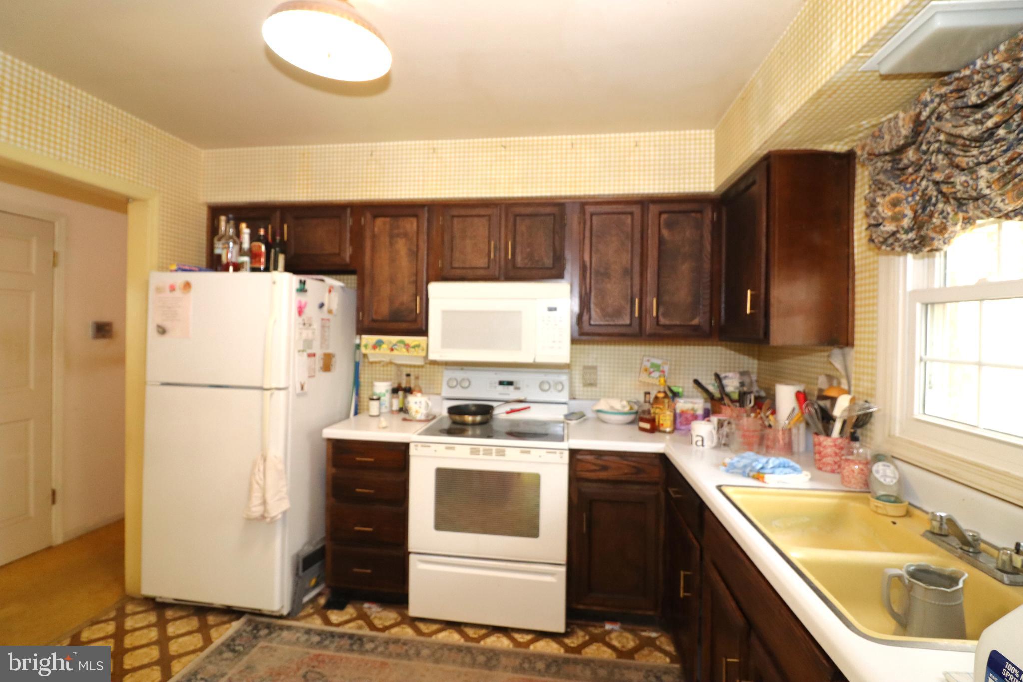9305 Lees Ridge Road Warrenton, VA 20186 - Photo 10 of 40 Kitchen