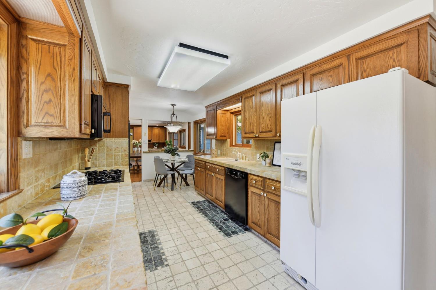 3012 Root Avenue Carmichael, CA 95608 - Photo 18 of 76