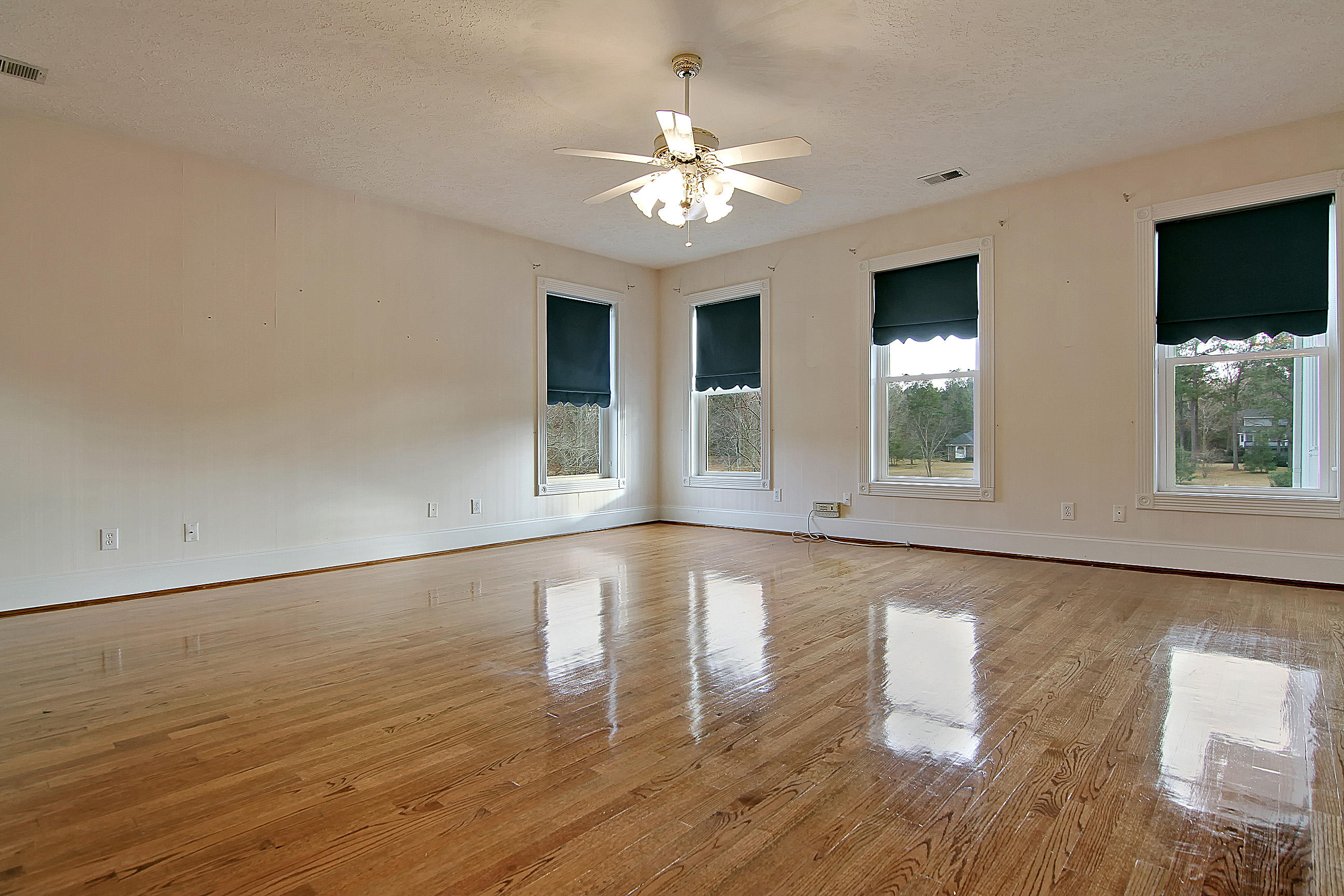 142 Old Winter Road Summerville, SC 29486 - Photo 21 of 56 Bedroom 3