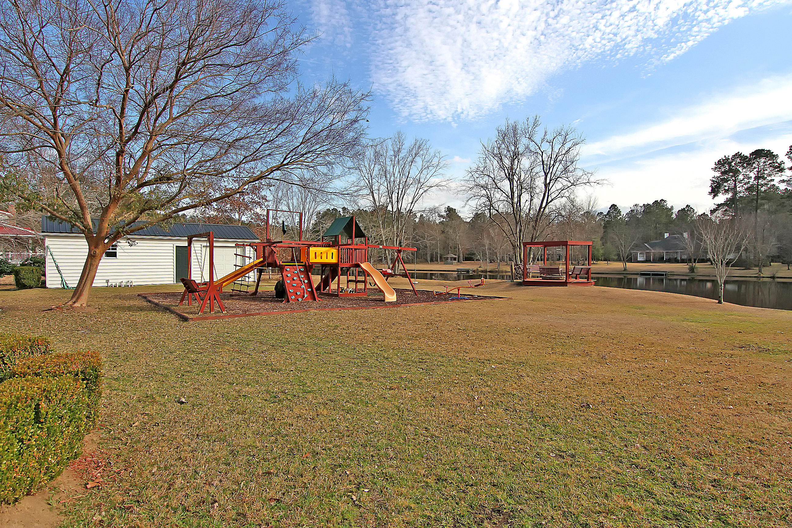 142 Old Winter Road Summerville, SC 29486 - Photo 33 of 56 Backyard