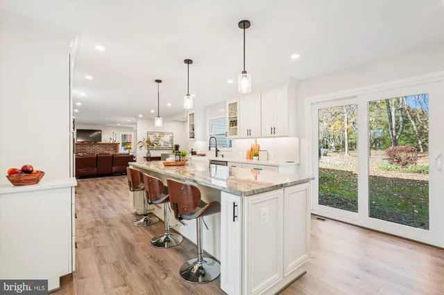 $999,000 | 5709 Foggy Lane, Rockville, MD 20855