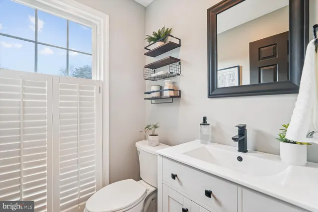 $999,000 | 5709 Foggy Lane, Rockville, MD 20855