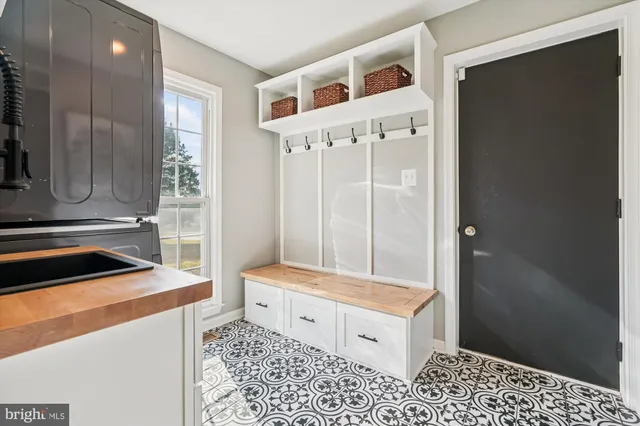 $999,000 | 5709 Foggy Lane, Rockville, MD 20855