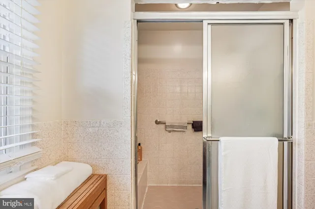 $999,000 | 5709 Foggy Lane, Rockville, MD 20855