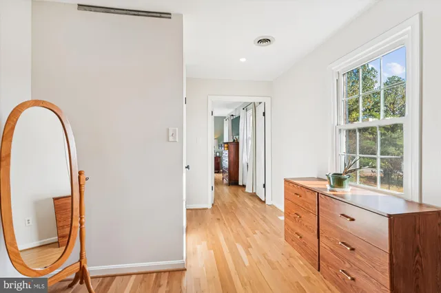 $999,000 | 5709 Foggy Lane, Rockville, MD 20855