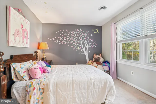 $999,000 | 5709 Foggy Lane, Rockville, MD 20855