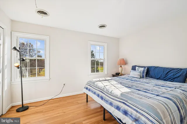 $999,000 | 5709 Foggy Lane, Rockville, MD 20855