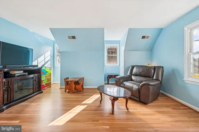 $999,000 | 5709 Foggy Lane, Rockville, MD 20855