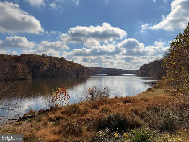 $999,000 | 5709 Foggy Lane, Rockville, MD 20855