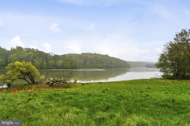 $999,000 | 5709 Foggy Lane, Rockville, MD 20855